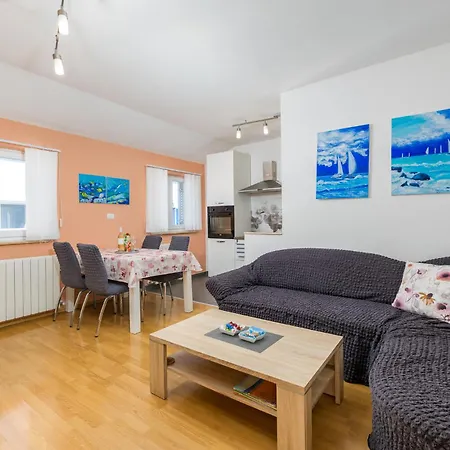 Eda 1873 Appartement Pula