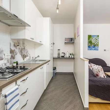 Eda 1873 Apartament Pula